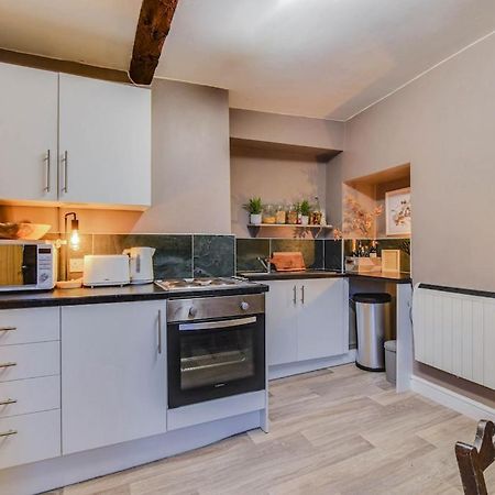 סירנססטר The Malthouse - Naturally Styled Central Apartment מראה חיצוני תמונה